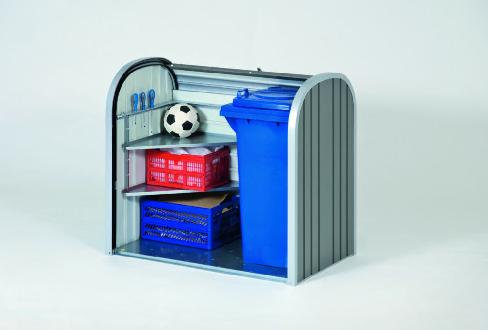 Biohort_StoreMax_120_quarzgrau_Anwendungsbeispiel_Softub_Schweiz Biohort Storemax mit dem Eckregalset und einer blauen Mülltonne