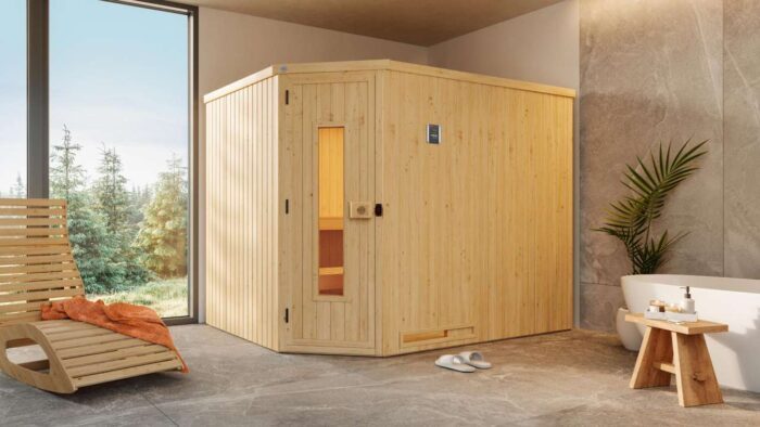 Naturbelassene Elementsauna mit Holztür in einem Badezimmer